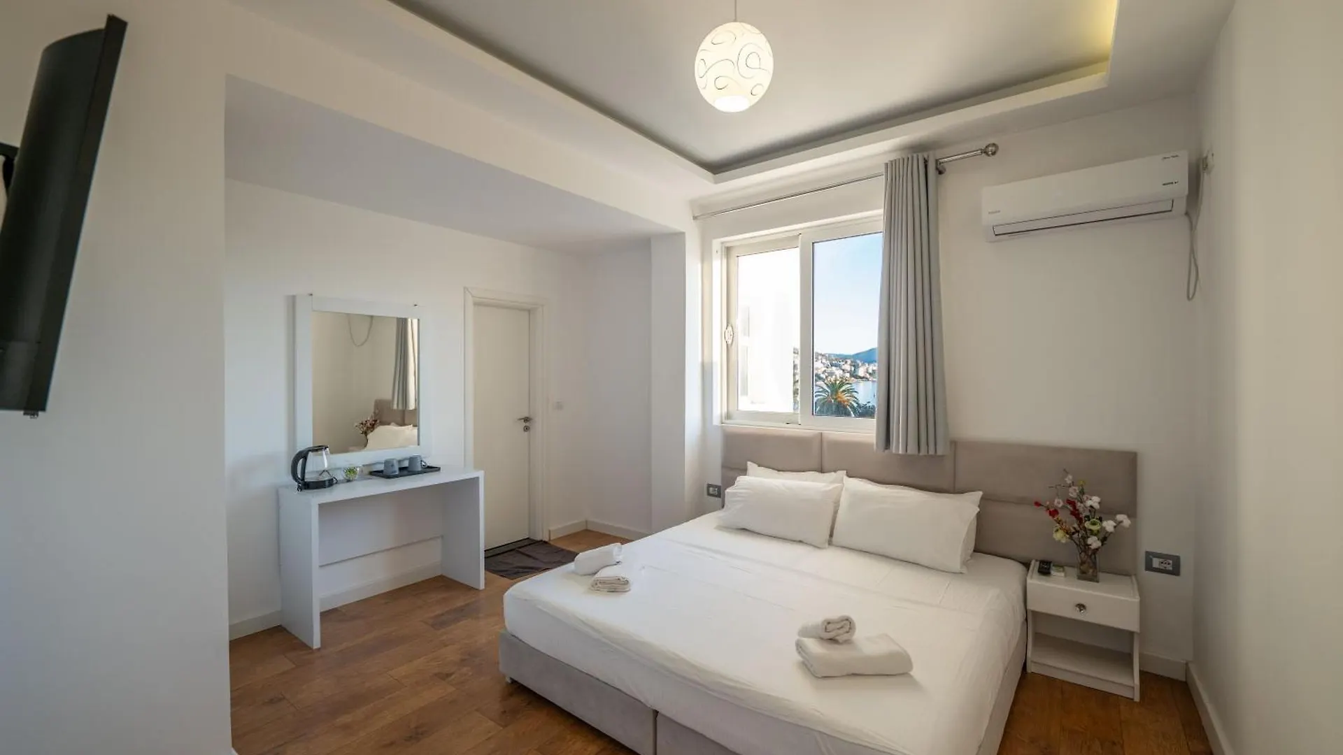 Hotel Myrtai - City Center Saranda