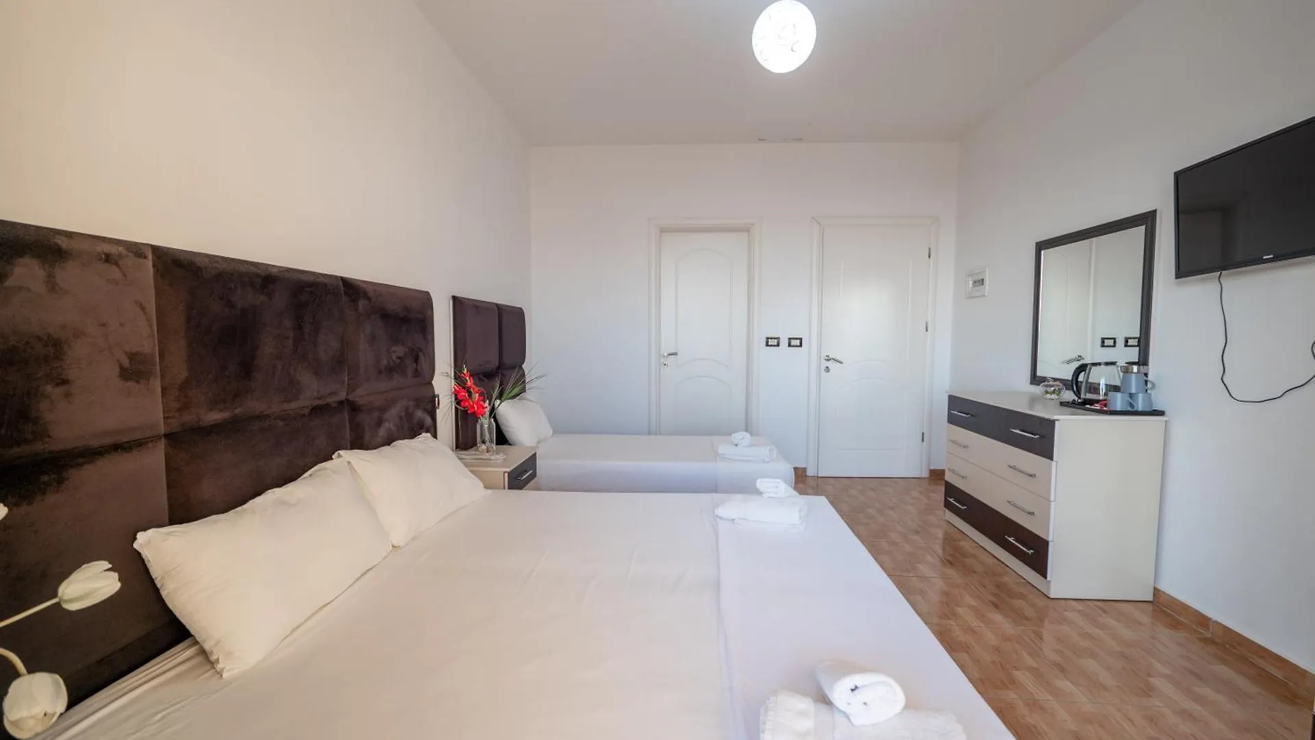 Hotel Myrtaj - City Center Sarande
