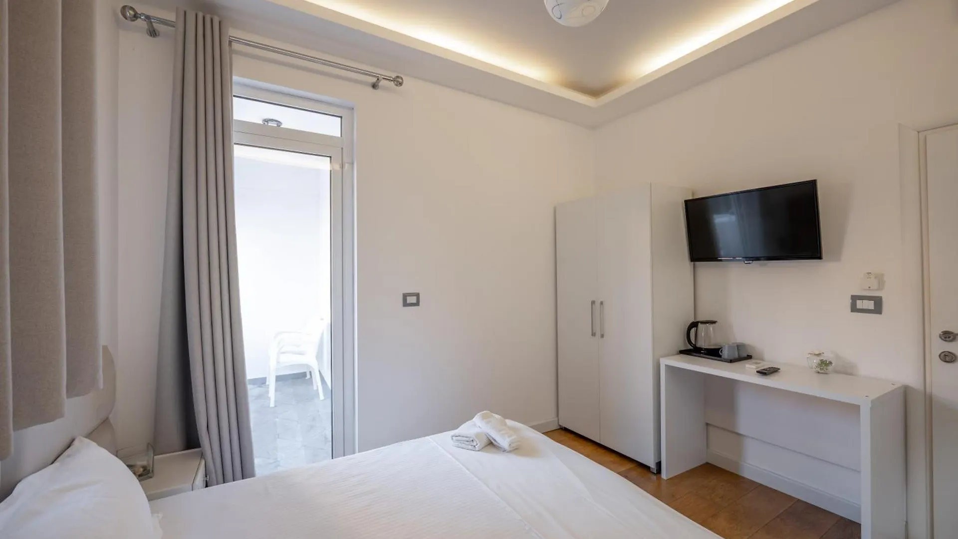 Hotel Myrtai - City Center Saranda