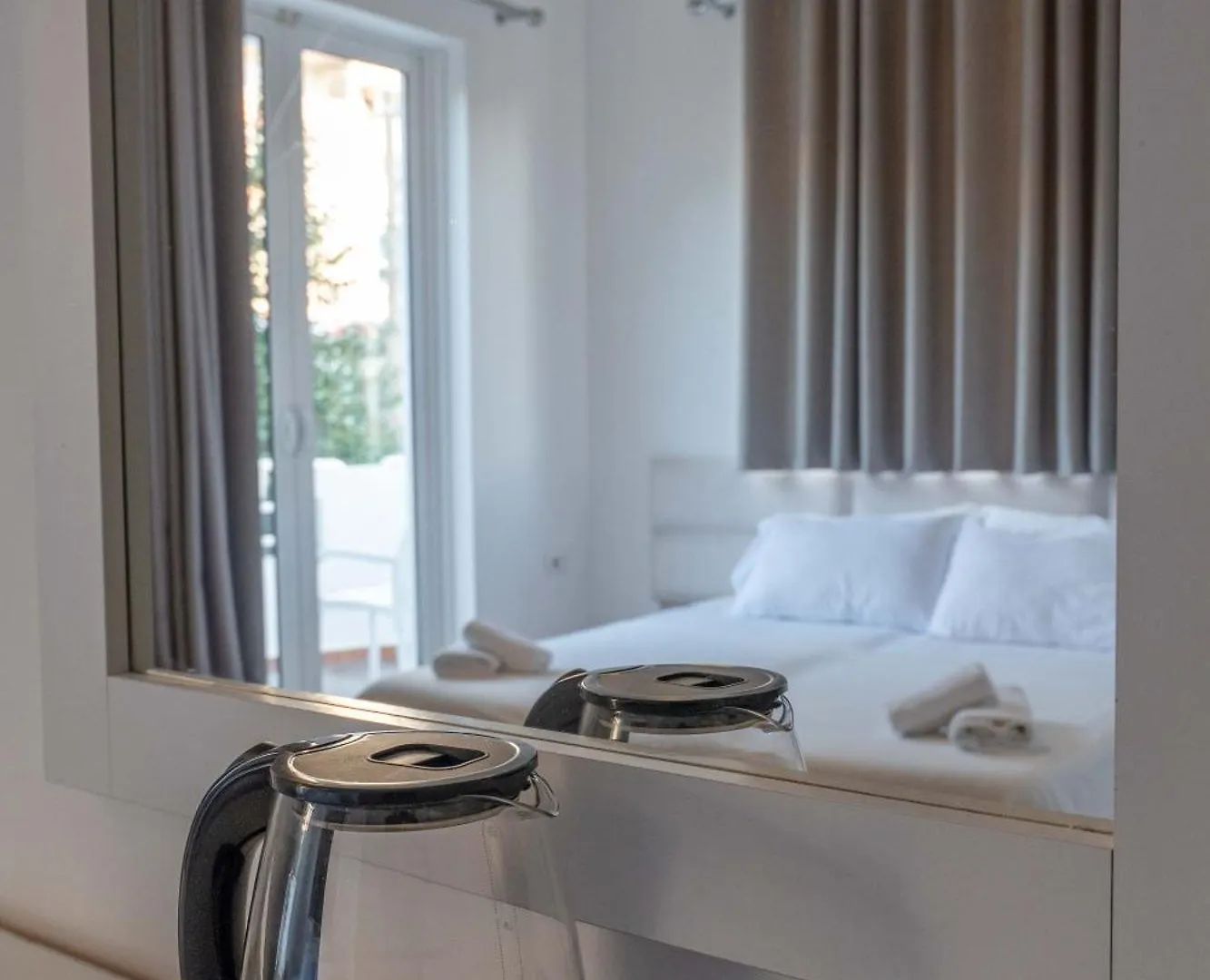 Hotel Myrtai - City Center Saranda 3*,