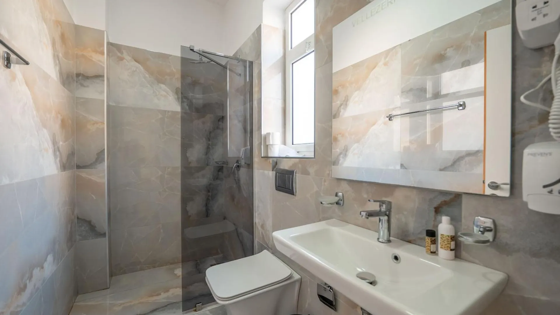 Hotel Myrtai - City Center Sarande